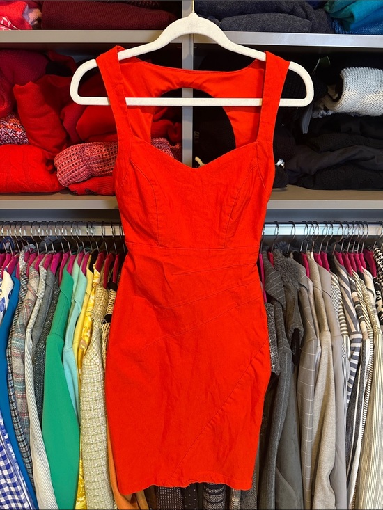 Charlotte Russe Dresses & Skirts - Charlotte Russe orangish red sleeveless back cut out body con dress size S